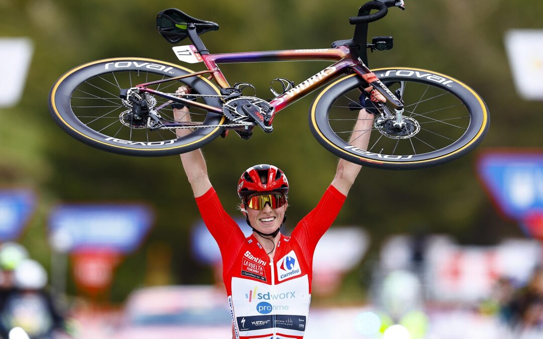 Vuelta-winnares Vollering wil wederom geel in Tour, maar ook genieten in haar ‘thuiswedstrijd’